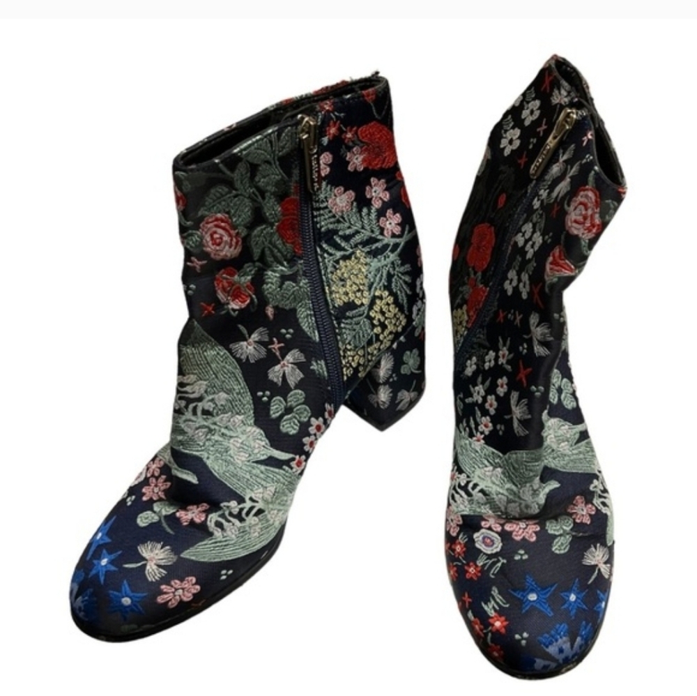 Indigo Women's Floral Jacquard Ankle Booties - Black and Red
